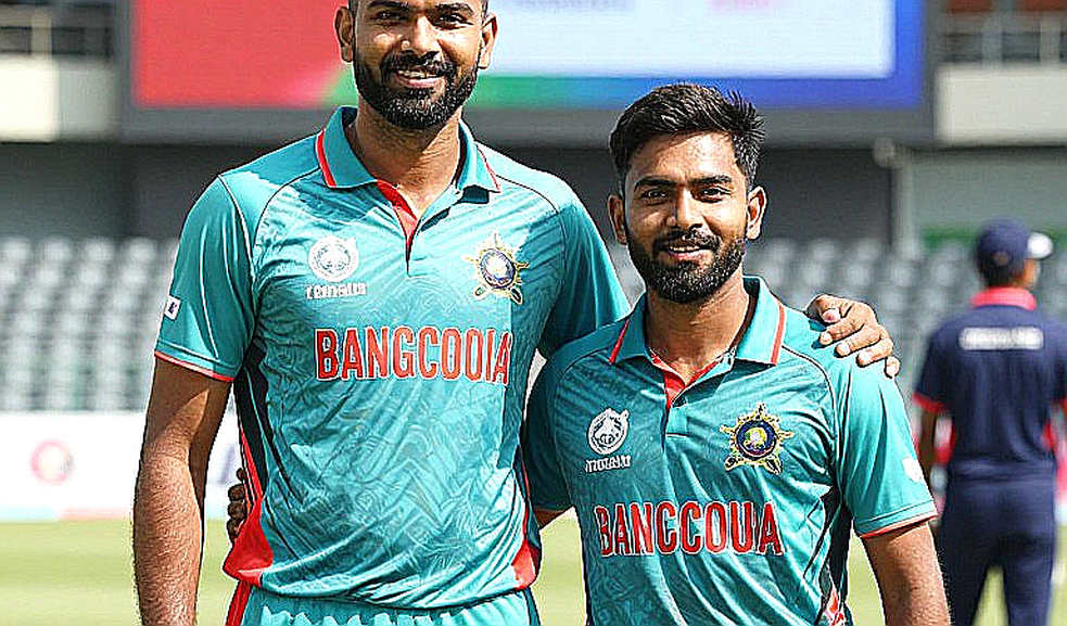 প্রথম ওভারেই যে বার্তাটি পাঠালেন তাসকিন: বাংলাদেশের নতুন বলের নীরব ঘোষণা