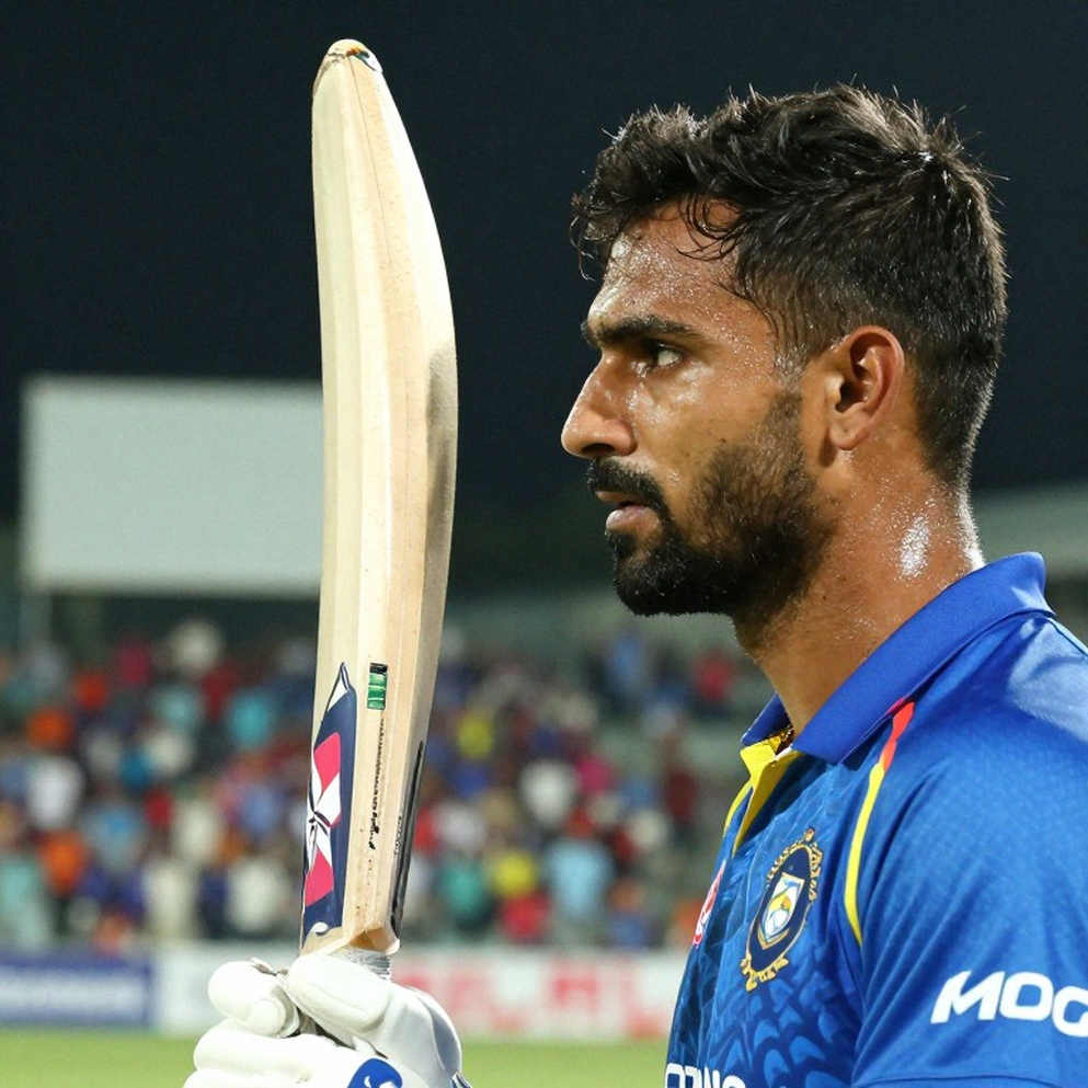 ক্লজ আগে, গল্প পরে — ২০২৬ বিশ্বকাপের ট্রান্সফার বাজারে কাগজ, টোকেন আর মানুষের দাম