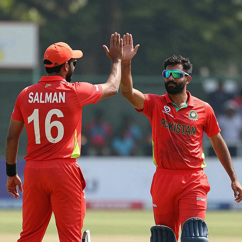 ৪৩ ফ্রেমের খতিয়ান: বাংলাদেশের পাওয়ারপ্লেতে সিদ্ধান্তটা বল আসার আগেই লেখা হয়ে যায়